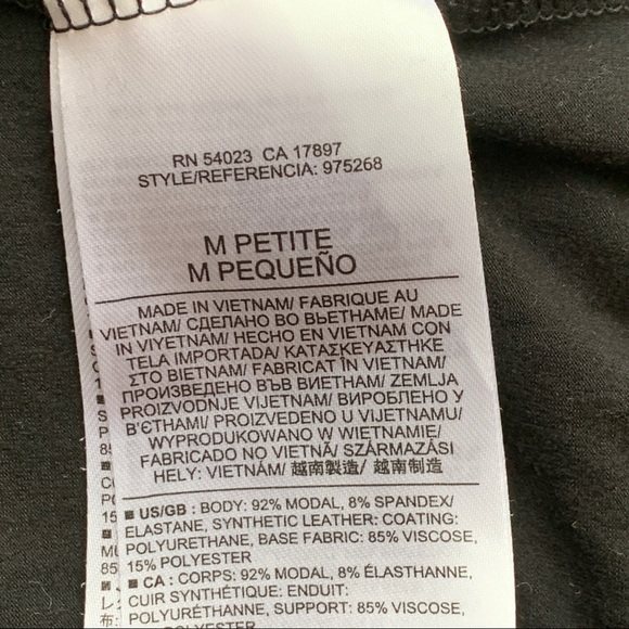 3/$20 Banana Republic black top - Picture 4 of 4